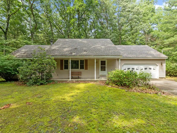 14189 132nd Ave, Grand Haven, MI 49417