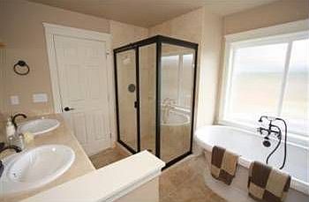 5th image of 8846 NE 161st Pl