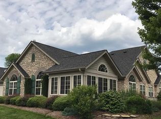 811 Wynnshire Dr #C, Hickory, NC 28601