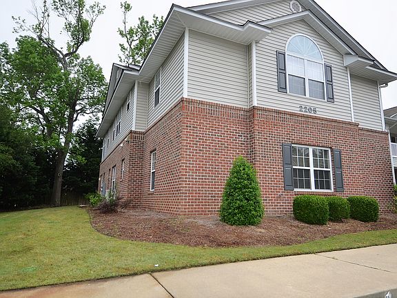 3rd image of 2205 Locksley Woods Dr APT A