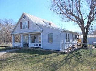 19002 Ware Rd, Green Ridge, MO 65332