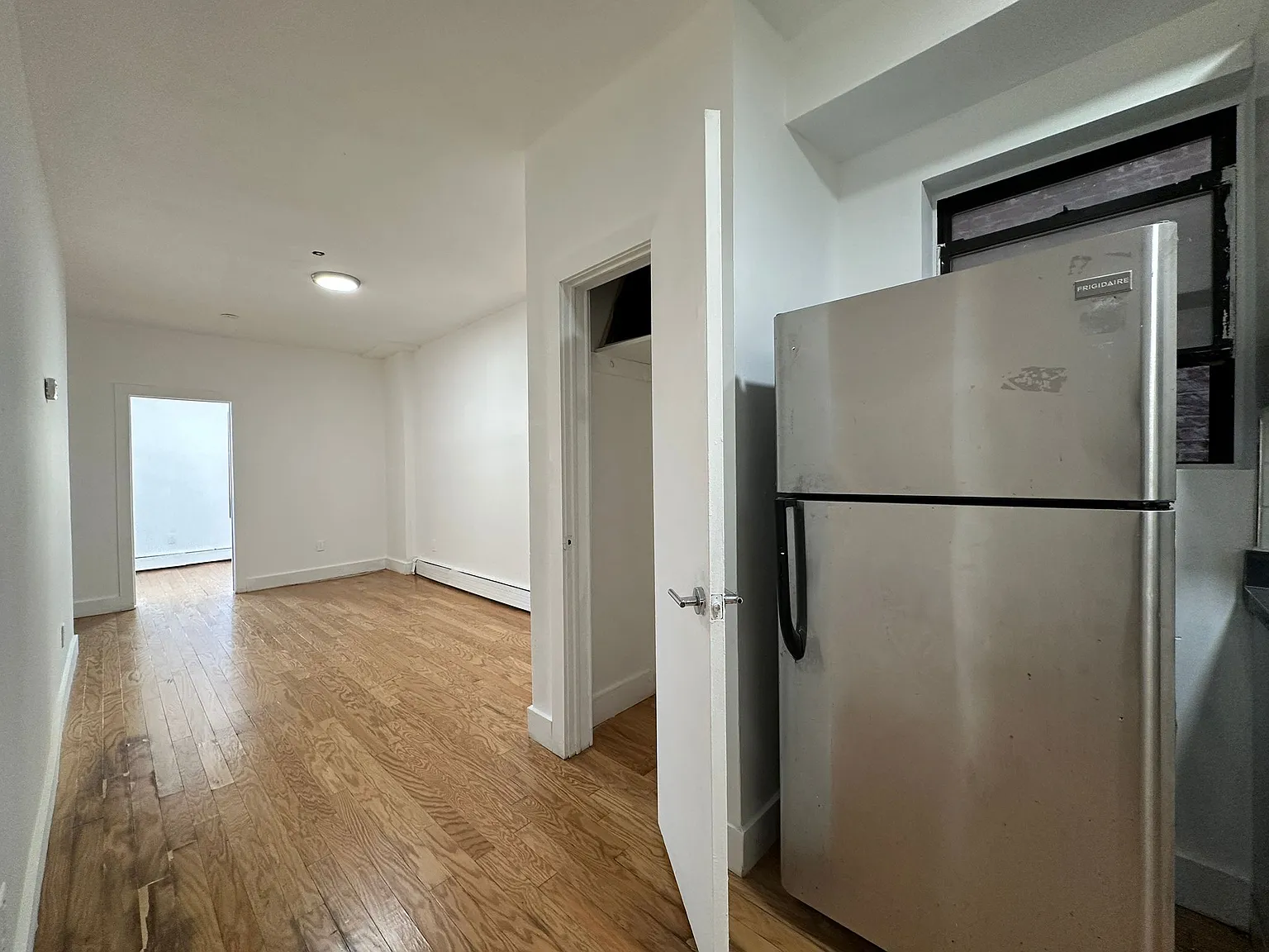 337 Randolph Ave — Photo 3
