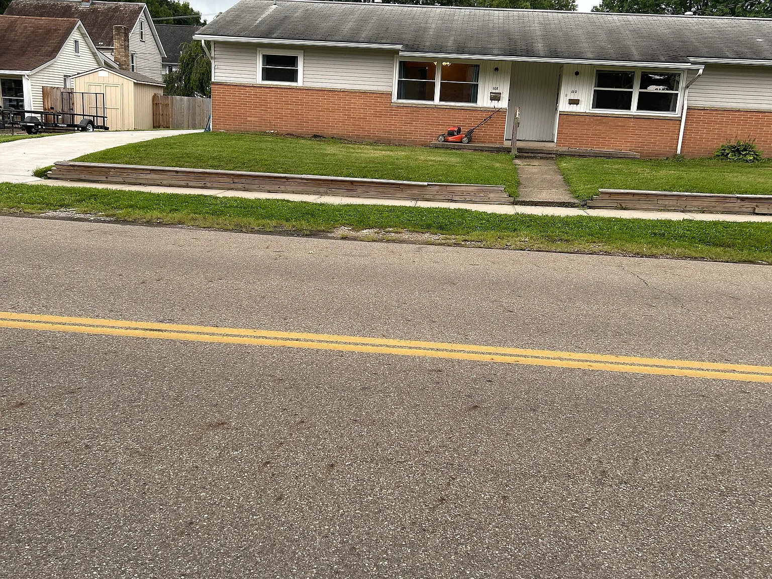 2 bed, 700 sqft, $850 — Photo 1