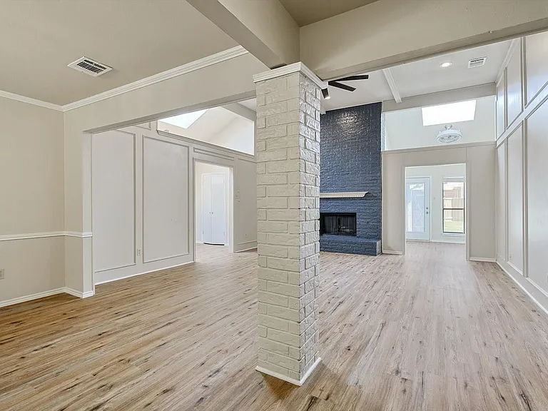 653 Raven Ln — Photo 9