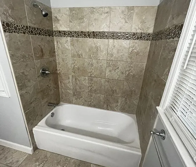 522 N Kerr Ave — Photo 36