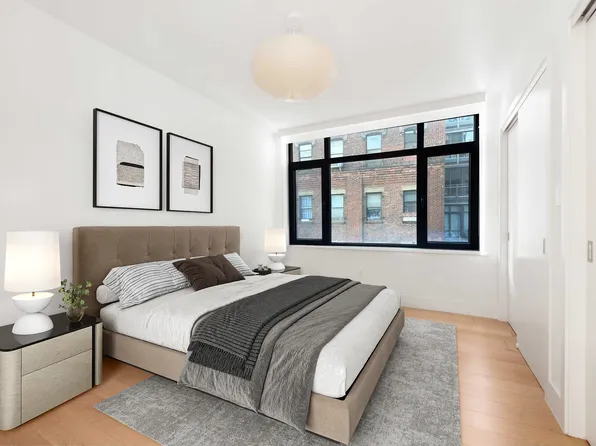 131 Devoe Street image 3 of 9