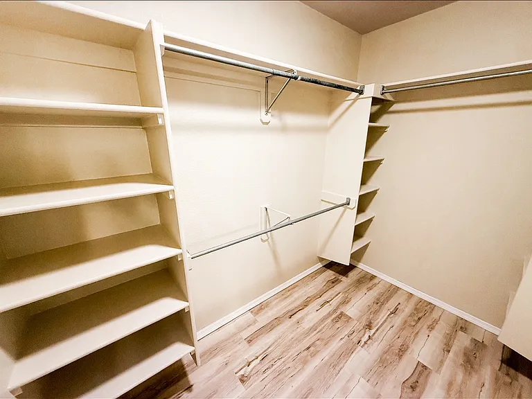 4007 Balmoral Dr — Photo 31