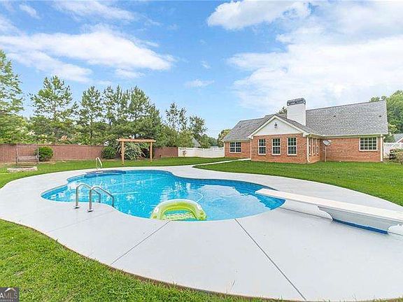 2nd image of 173 Psalms Dr