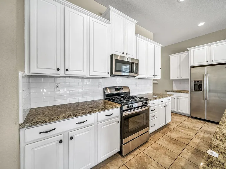 1914 Balsam Ct — Photo 20