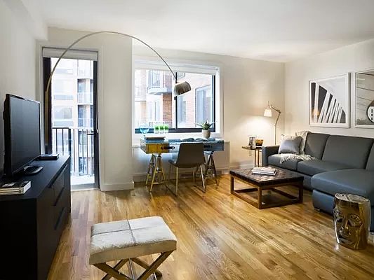 1st image of 101 W 15th St APT 418