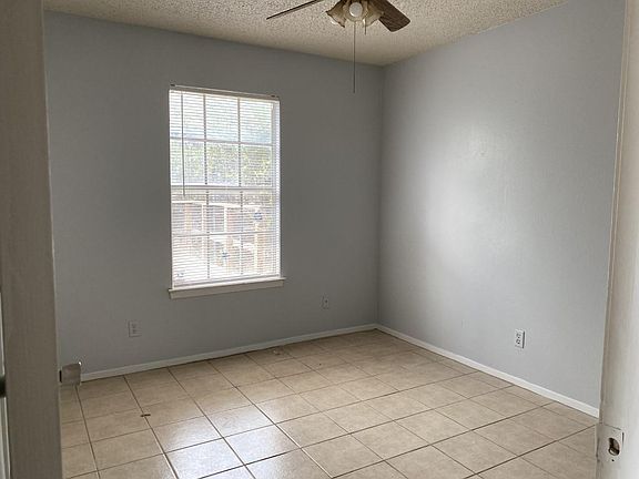 5th image of 2510 Juanita Ave