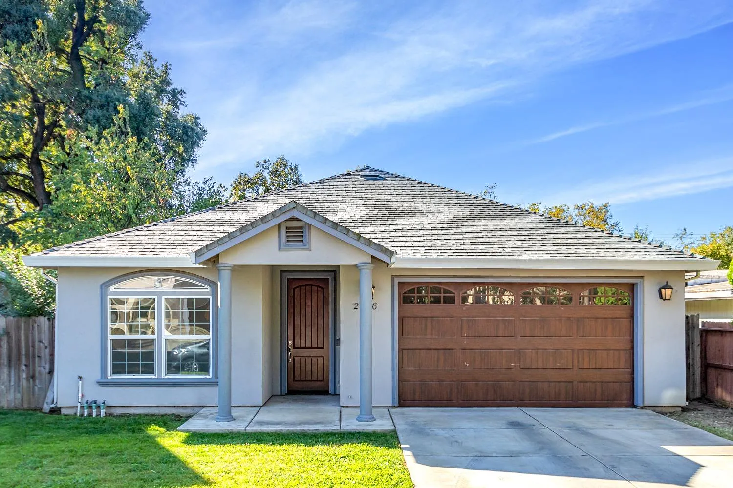 2746 2nd Ave photo 1