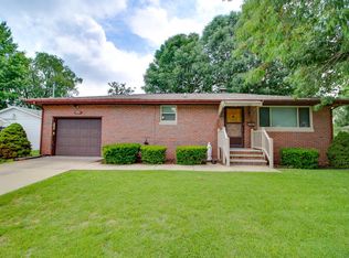 327 Hoffmeister St, Alton, IL 62002