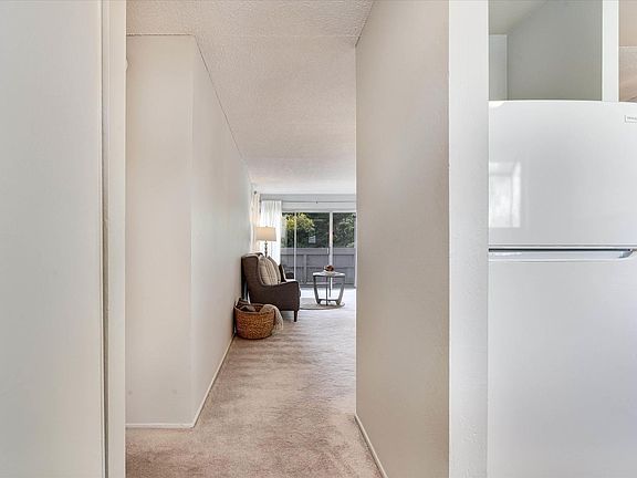 5th image of 900 SOUTHAMPTON Road #2