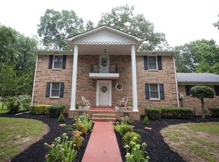 836 Dripping Springs Rd, Winchester, TN 37398