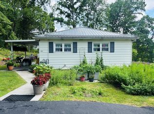 1284 Heatherwood Rd, Bluefield, WV 24701