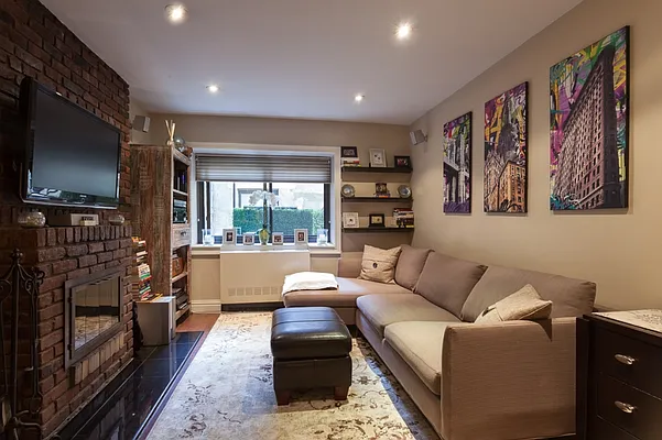 Sold by MNS | media 4