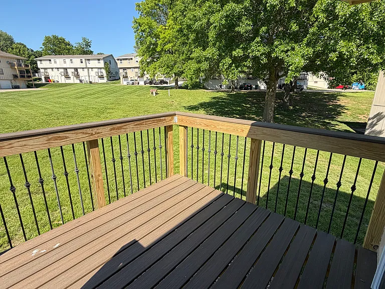 228 NW Waterwheel Ct — Photo 21