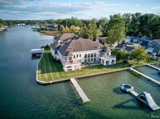 13232 Enid Blvd, Fenton, MI 48430