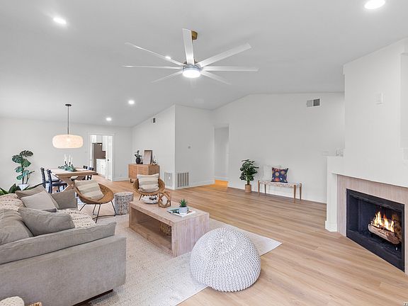 5th image of 10522 HORN BLVD