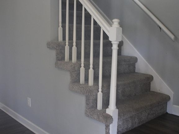 5th image of 207 Martin Dr