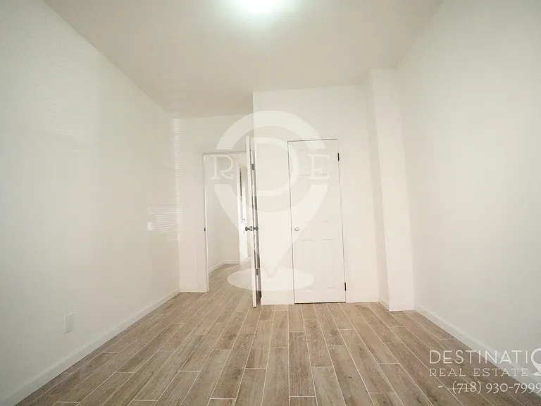 513 26th St #1 — Photo 10