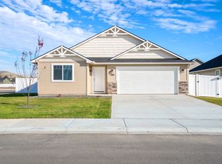 1380 Crescent St, Weiser, ID 83672