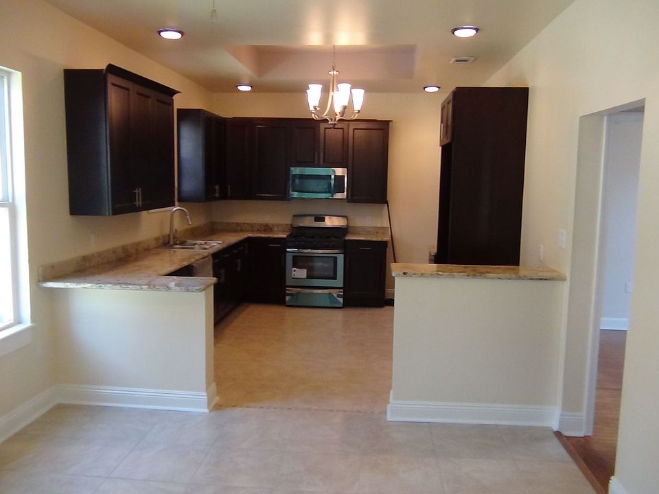 1st image of 4474 Painters St
