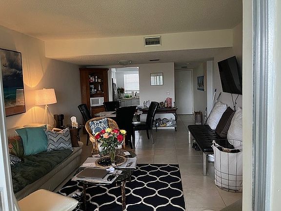 4th image of 18081 SE Country Club Dr APT 256
