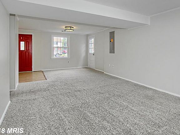 4th image of 6106 Larkspur Dr