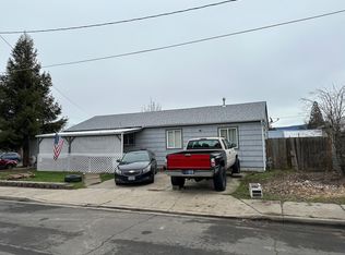 401 S Peach St, Medford, OR