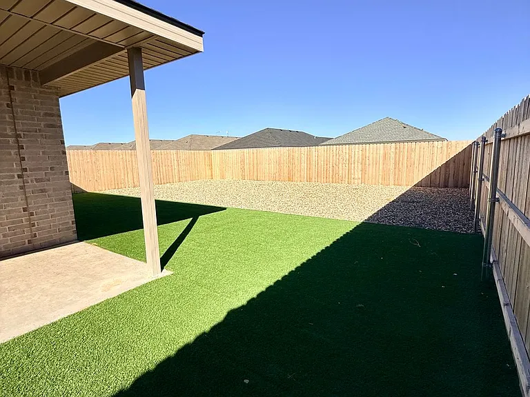 8023 Date Ave — Photo 20