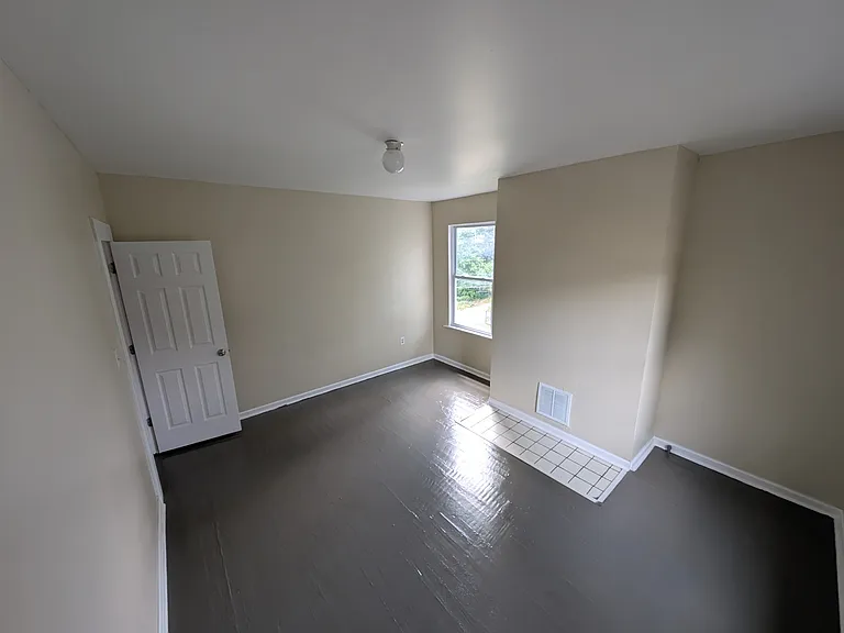 128 Charles St — Photo 18