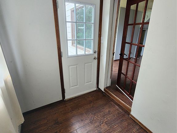 5th image of 634 2nd Street