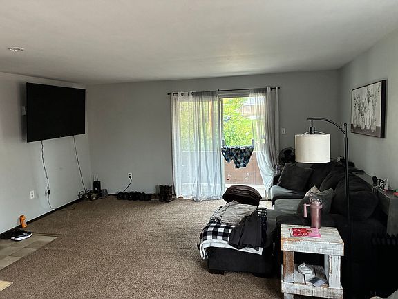 4th image of 3627 Cambria St APT 3