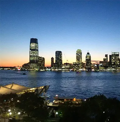 Sold by R New York | media 3