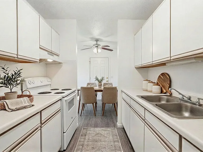 Carver Ridge Townhomes — Photo 9