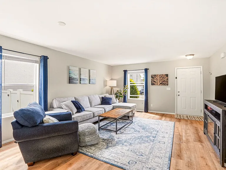 18115 E Mansfield Ave — Photo 9
