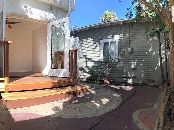 3rd image of 2723 Wightman St