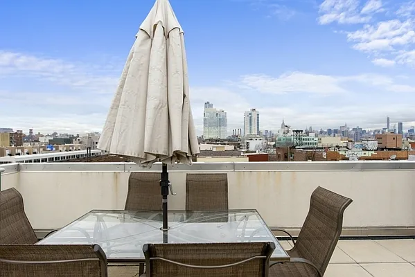 Rented by MNS | media 3