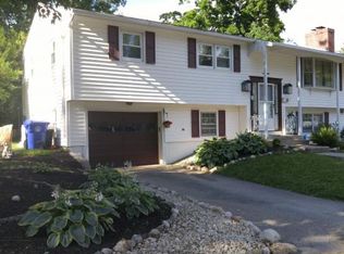 174 Dave St, Manchester, NH 03104