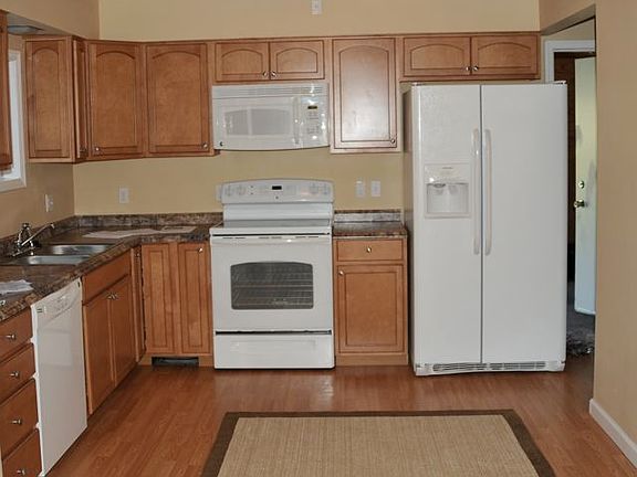 2nd image of 542 Bowman Dr