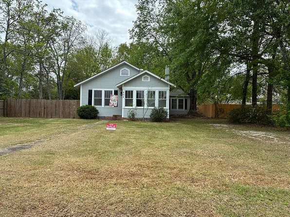 404 E Horner St, Atmore, AL 36502