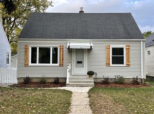 3127 W Manitoba St, Milwaukee, WI 53215