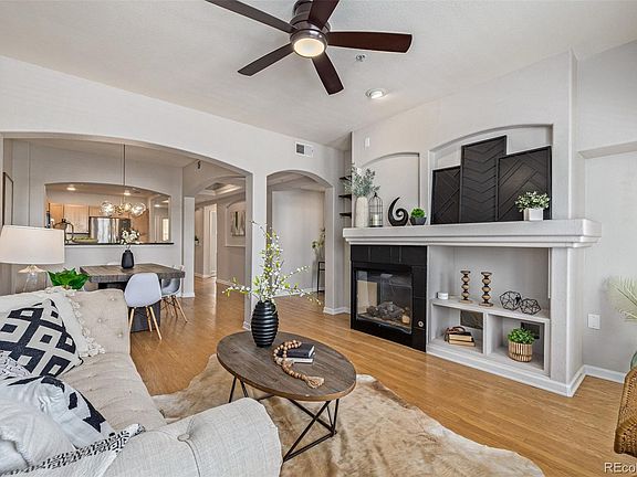 4th image of 1747 N Pearl Street #207