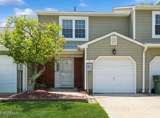 3 Birch Ln, Eatontown, NJ 07724