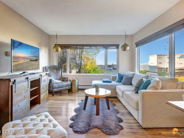 834 O St, Anchorage, AK 99501