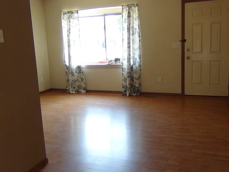 512 Affirmed Ct — Photo 2