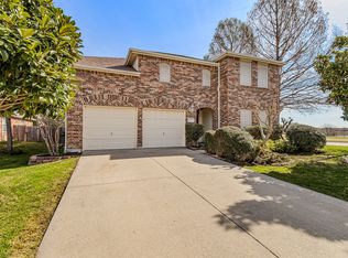 100 Bowie St, Forney, TX