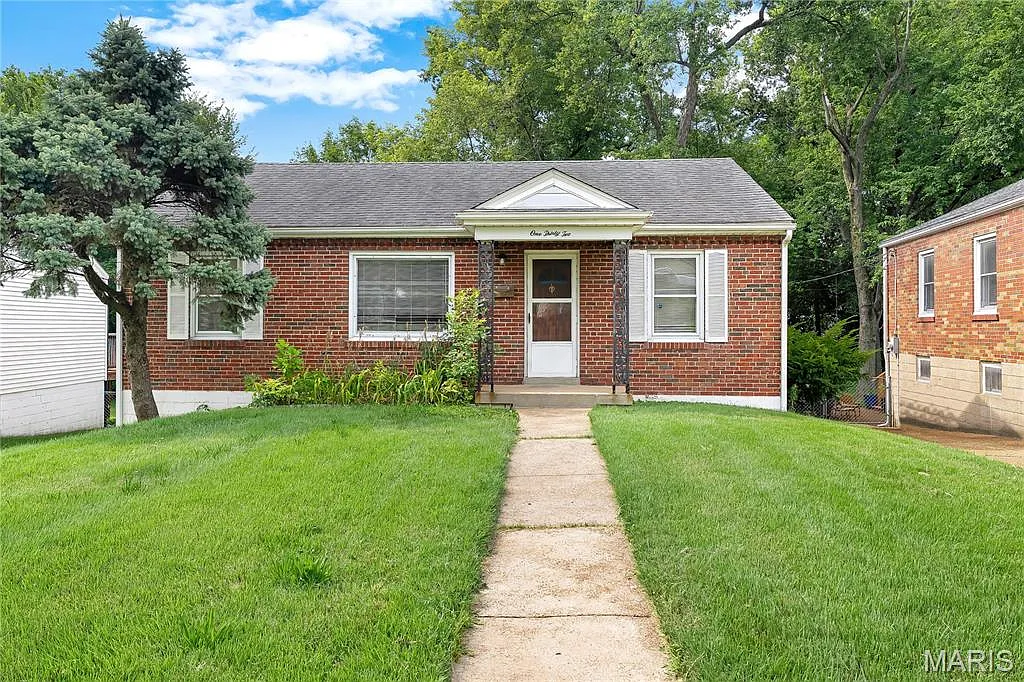 132 Constance Ct photo 1